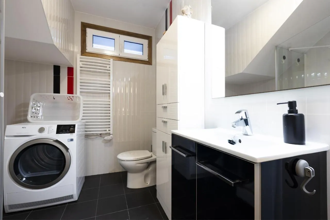 Arrola By Smiling Rentals Hondarribia Spanien